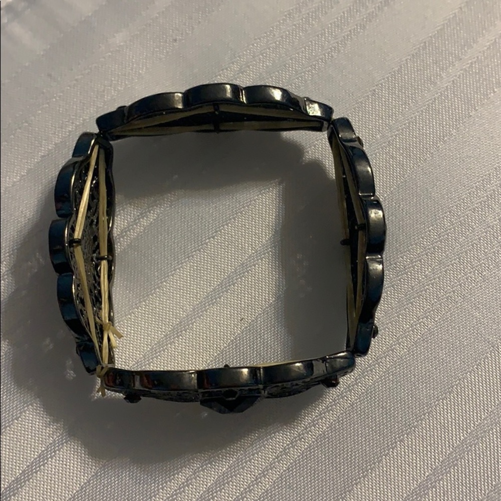 Black/ dark gray stretchy bracelet